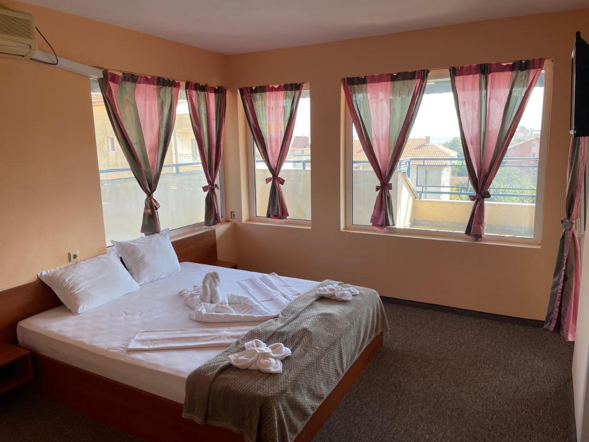 Sea Horse Hotel Burgas City Eksteriør billede