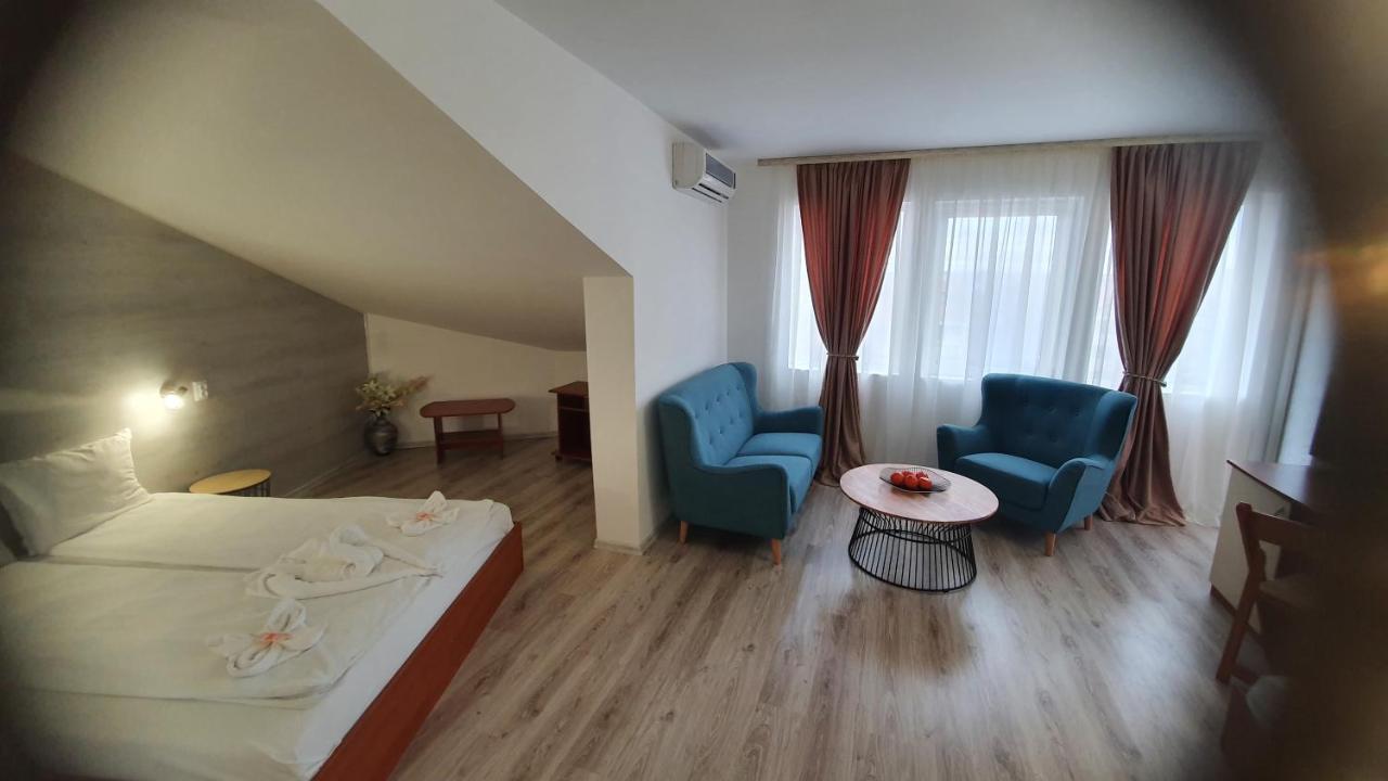 Sea Horse Hotel Burgas City Eksteriør billede